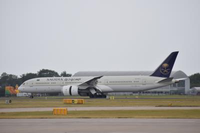 Photo of aircraft HZ-AR22 operated by Saudi Arabian Airlines
