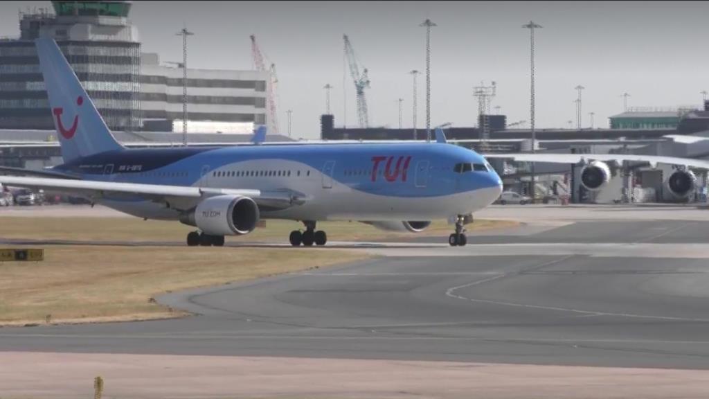 Photo of aircraft G-OBYG operated by TUI Airways