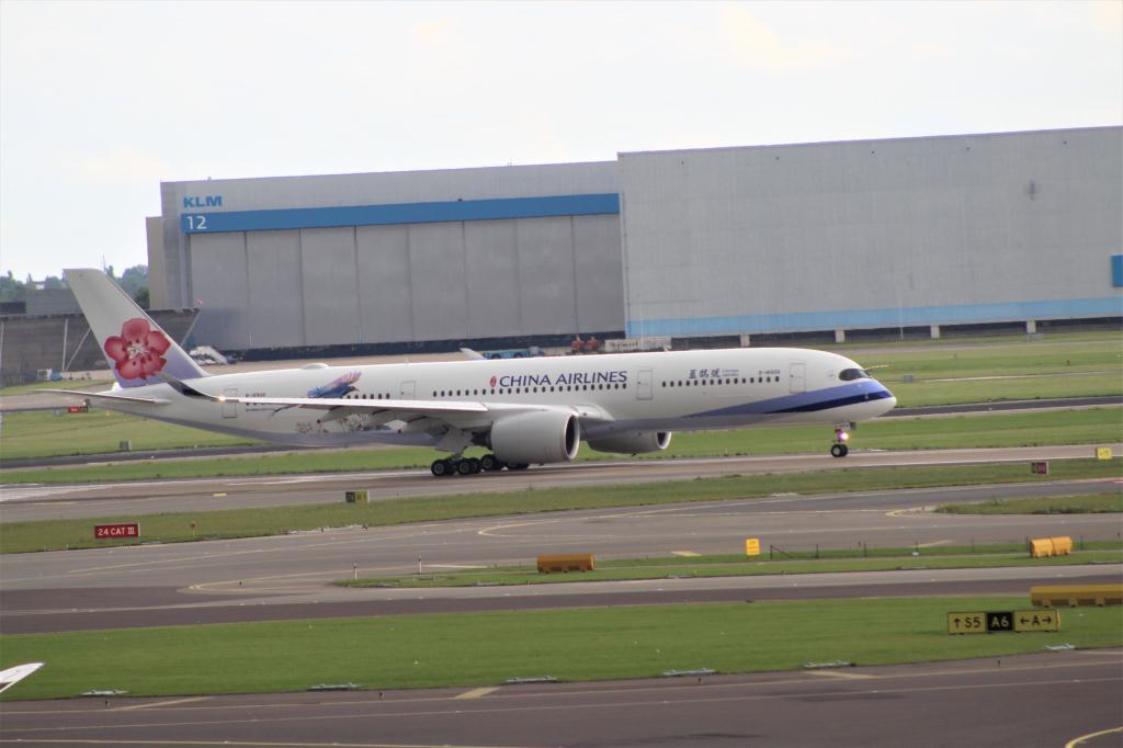 Photo of aircraft B-18908 operated by China Airlines