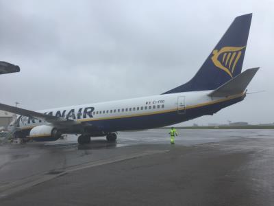 Photo of aircraft EI-FRD operated by Ryanair