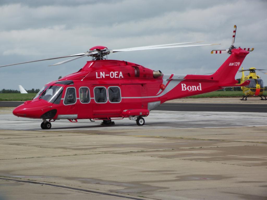 Photo of aircraft LN-OEA operated by Norsk Helikopterservice AS