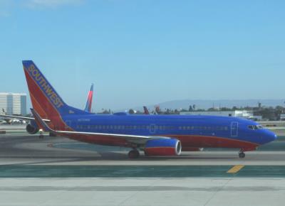 Photo of aircraft N272WN operated by Southwest Airlines