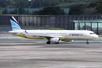 Photo of aircraft HL8365 operated by Air Busan