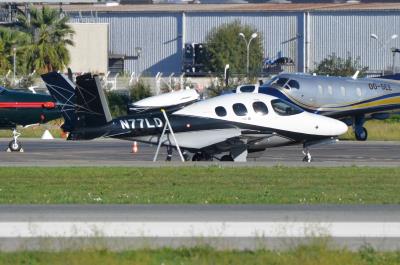 Photo of aircraft N77LD operated by Vision21 Besitz UG (Haftungsbeschraenkt) & Co. KG