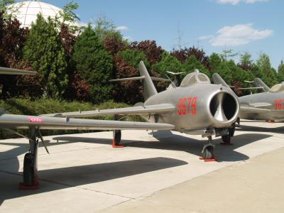 Photo of aircraft 8679 operated by China Aviation Museum