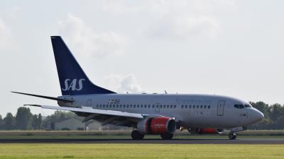 Image of aircraft registration LN-RCW - A 737-683 operated by SAS Scandinavian Airlines