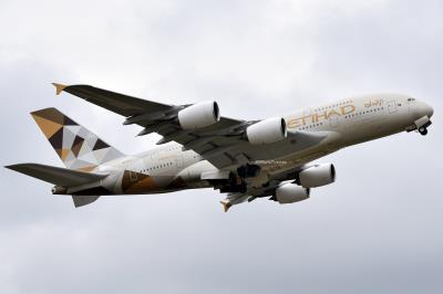 Photo of aircraft A6-APJ operated by Etihad Airways