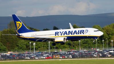 Photo of aircraft EI-EVL operated by Ryanair