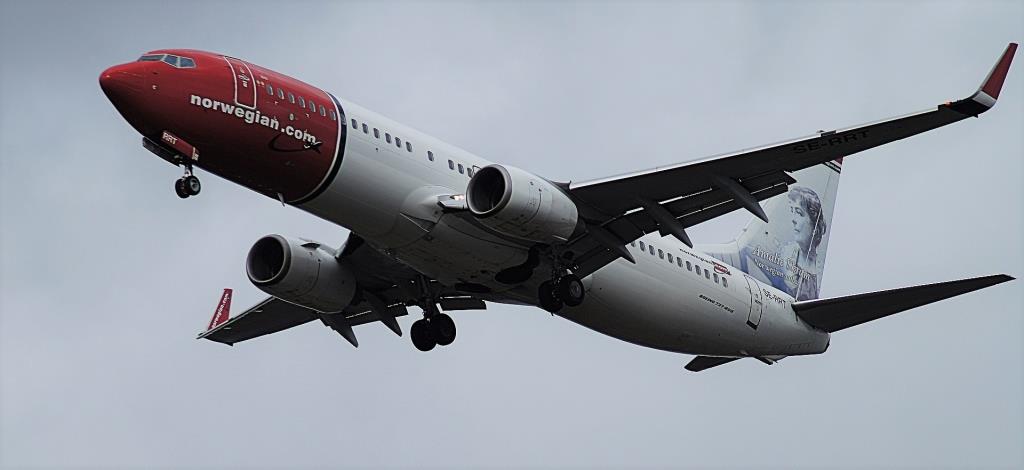 Photo of aircraft SE-RRT operated by Norwegian Air Sweden