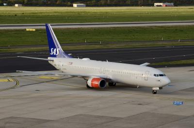 Image of aircraft registration LN-RRS - A 737-883 operated by SAS Scandinavian Airlines