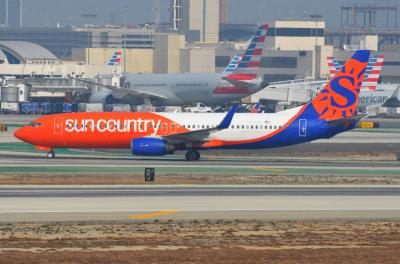 Photo of aircraft N833SY operated by Sun Country Airlines