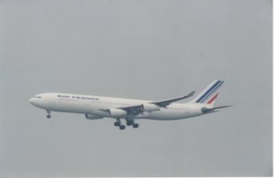Photo of aircraft F-GLZG operated by Air France