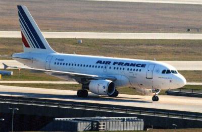 Photo of aircraft F-GUGO operated by Air France