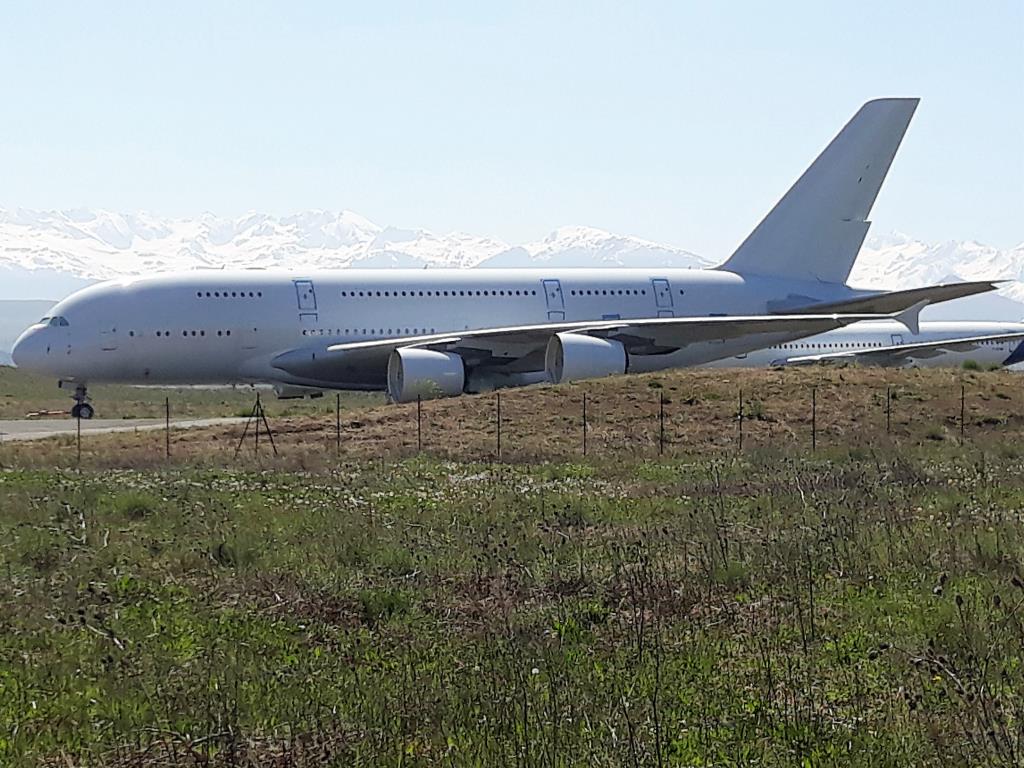 Photo of aircraft 9H-DPE operated by Dr. Peters Group