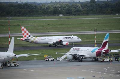 Photo of aircraft EC-NNZ operated by Volotea Airlines