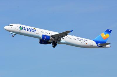 Photo of aircraft D-AIAA operated by Condor