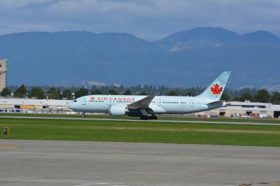 Image of aircraft registration C-GHPY - A 787-8 Dreamliner operated by Air Canada