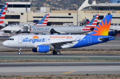 Photo of aircraft N324NV operated by Allegiant Air