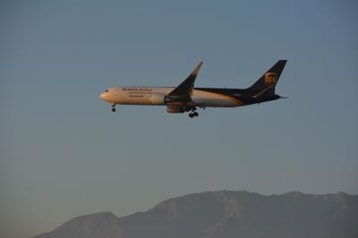 Photo of aircraft N350UP operated by United Parcel Service (UPS)