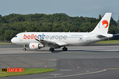 Image of aircraft registration EI-LIS - A A320-214 operated by Belle Air Europe