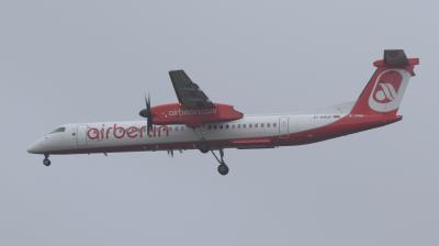 Photo of aircraft D-ABQF operated by Air Berlin
