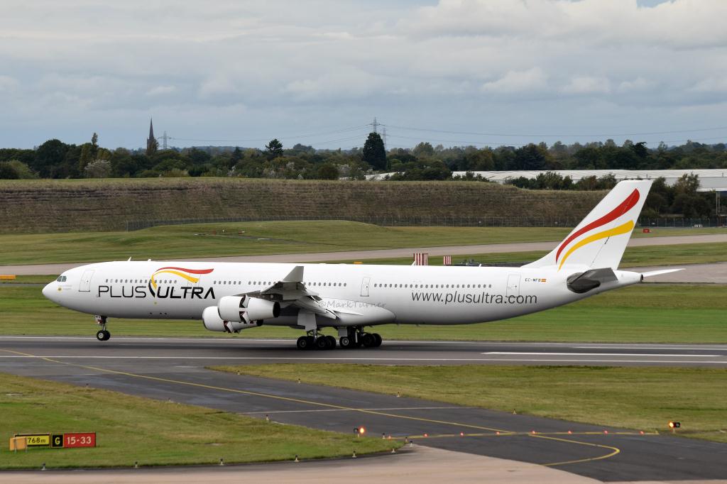 Photo of aircraft EC-MFB operated by Plus Ultra Lineas Aereas