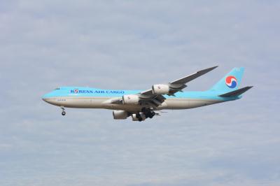 Photo of aircraft HL7617 operated by Korean Air Lines