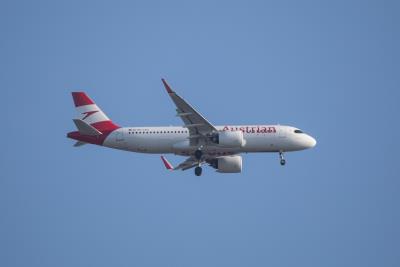 Photo of aircraft OE-LZO operated by Austrian Airlines