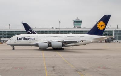 Photo of aircraft D-AIMH operated by Lufthansa