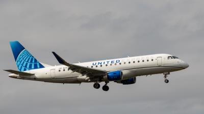 Photo of aircraft N753YX operated by United Express