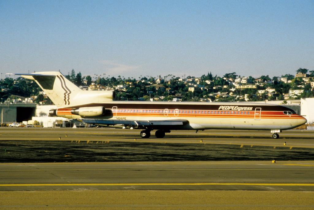 Photo of aircraft N516PE operated by People Express