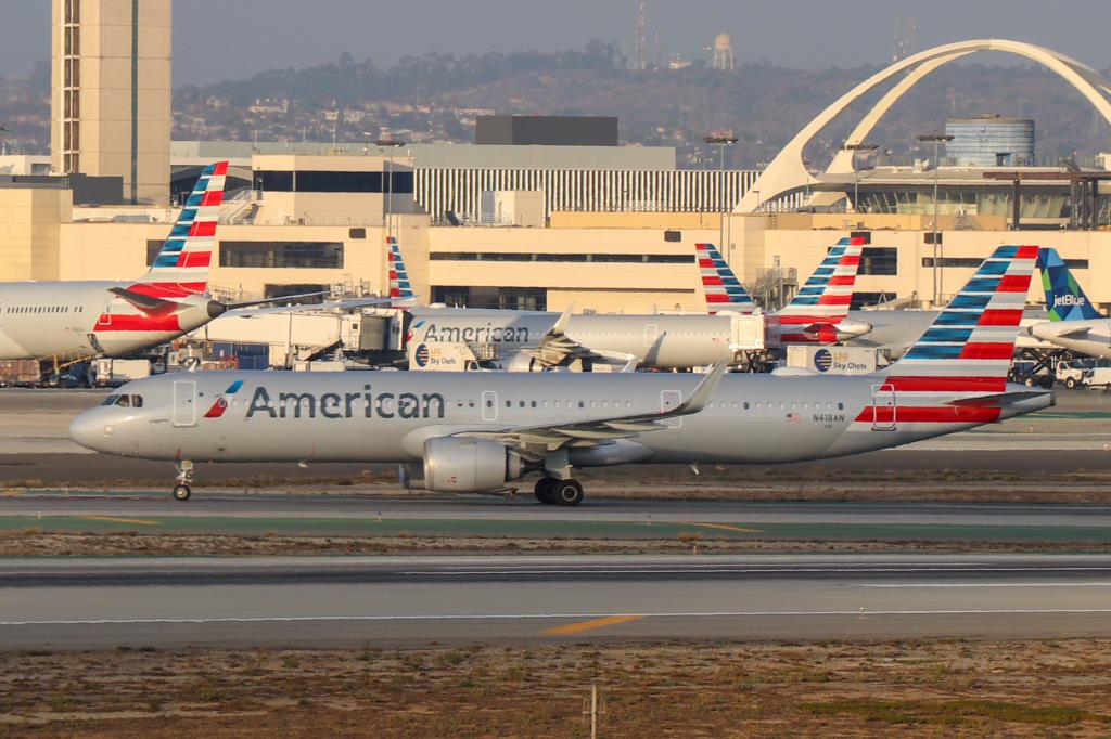 Photo of aircraft N418AN operated by American Airlines