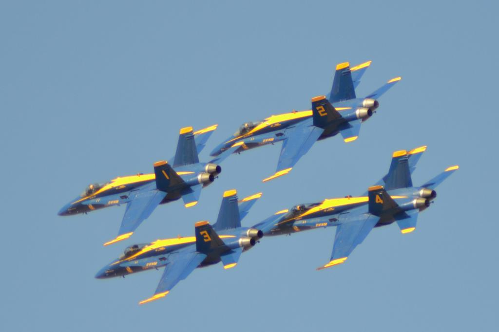 Photo of aircraft 163451 operated by United States Navy