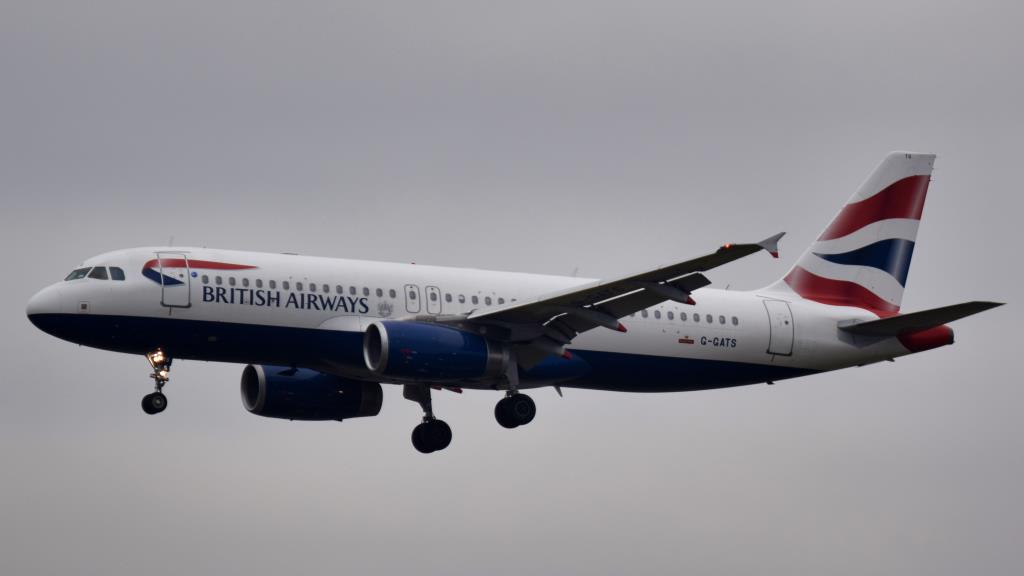 Photo of aircraft G-GATS operated by British Airways