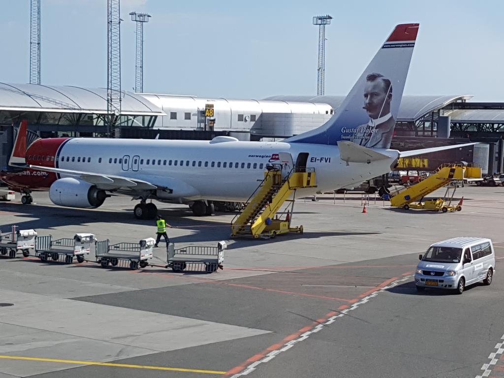 Photo of aircraft EI-FVI operated by Norwegian Air International