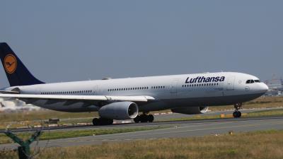 Photo of aircraft D-AIKE operated by Lufthansa