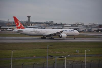 Photo of aircraft TC-LJF operated by Turkish Airlines