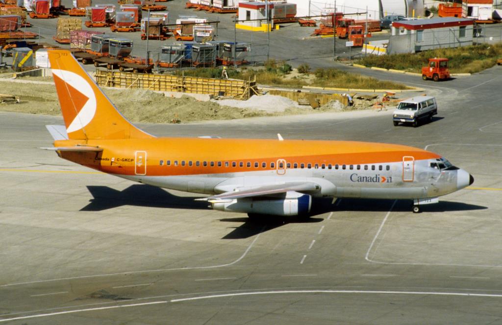 Photo of aircraft C-GKCP operated by Canadian Airlines International