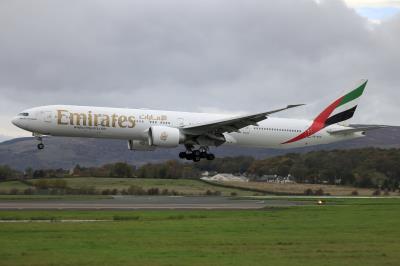 Photo of aircraft A6-ECR operated by Emirates