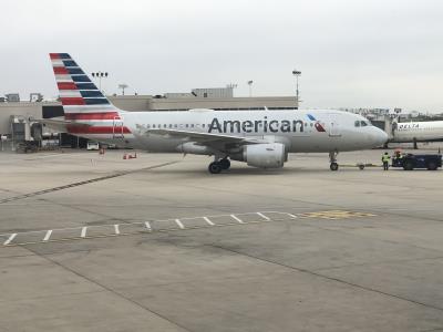 Photo of aircraft N702UW operated by American Airlines