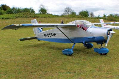 Photo of aircraft G-BSME operated by Derek John Hampson