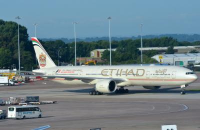 Photo of aircraft A6-ETD operated by Etihad Airways