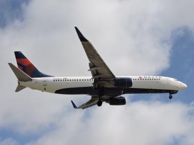 Photo of aircraft N398DA operated by Delta Air Lines