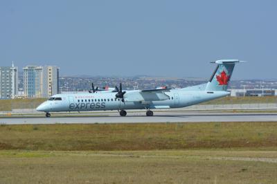 Photo of aircraft C-GGCI operated by Air Canada Express