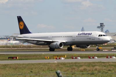 Image of aircraft registration D-AIRR - A A321-131 operated by Lufthansa
