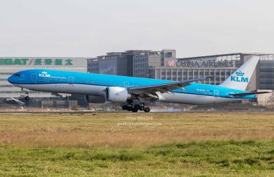 Image of aircraft registration PH-BVO - A 777-306(ER) operated by KLM Royal Dutch Airlines