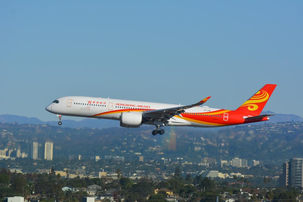 Photo of aircraft B-LGB operated by Hong Kong Airlines