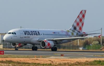 Photo of aircraft EC-MUC operated by Volotea Airlines