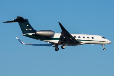 Photo of aircraft M-YGIG operated by ExecuJet UK Ltd
