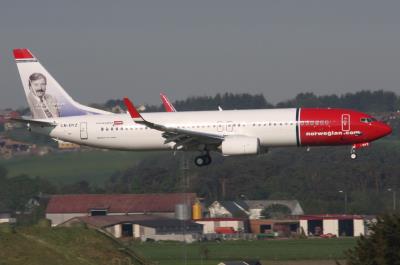 Image of aircraft registration LN-DYZ - A 737-8JP(WL) operated by Norwegian Air Shuttle